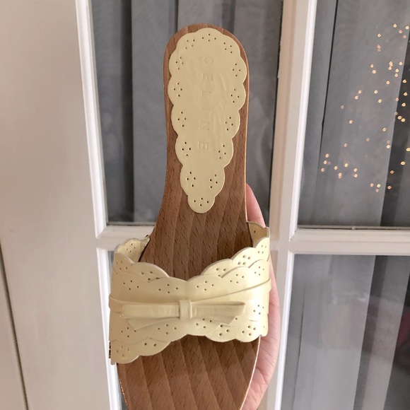 CELINE Ivory/Cream Wooden Heels with Bow - Picture 3 of 15